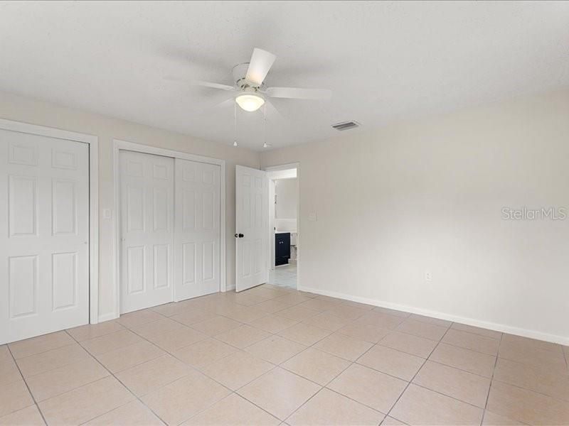 For Sale: $189,900 (2 beds, 1 baths, 908 Square Feet)