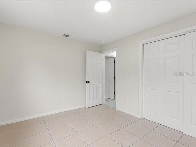 For Sale: $189,900 (2 beds, 1 baths, 908 Square Feet)