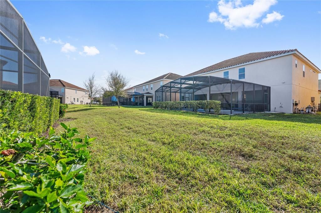 For Sale: $499,000 (5 beds, 4 baths, 2492 Square Feet)