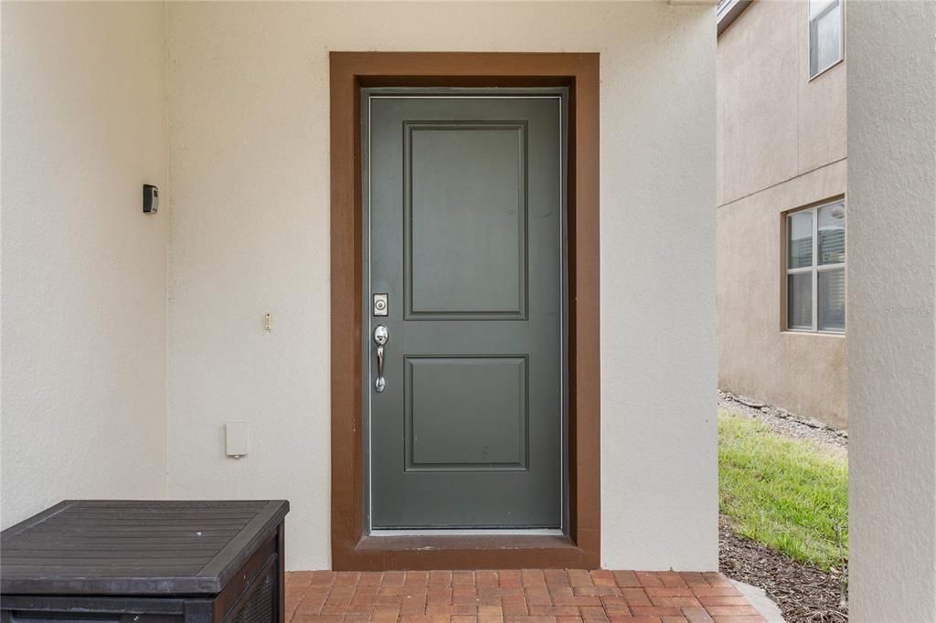 For Sale: $499,000 (5 beds, 4 baths, 2492 Square Feet)