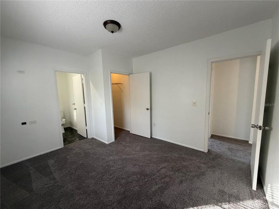 For Rent: $2,150 (2 beds, 2 baths, 1335 Square Feet)
