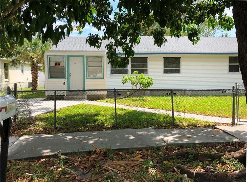 For Rent: $2,150 (2 beds, 2 baths, 1335 Square Feet)