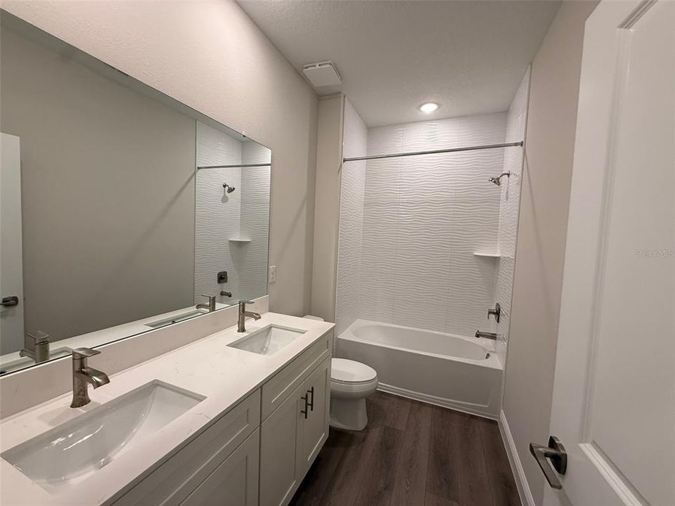 For Rent: $2,900 (4 beds, 3 baths, 2289 Square Feet)