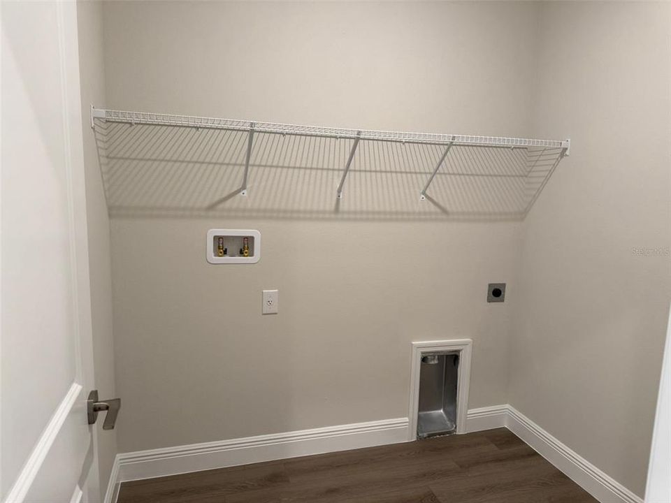 For Rent: $2,900 (4 beds, 3 baths, 2289 Square Feet)