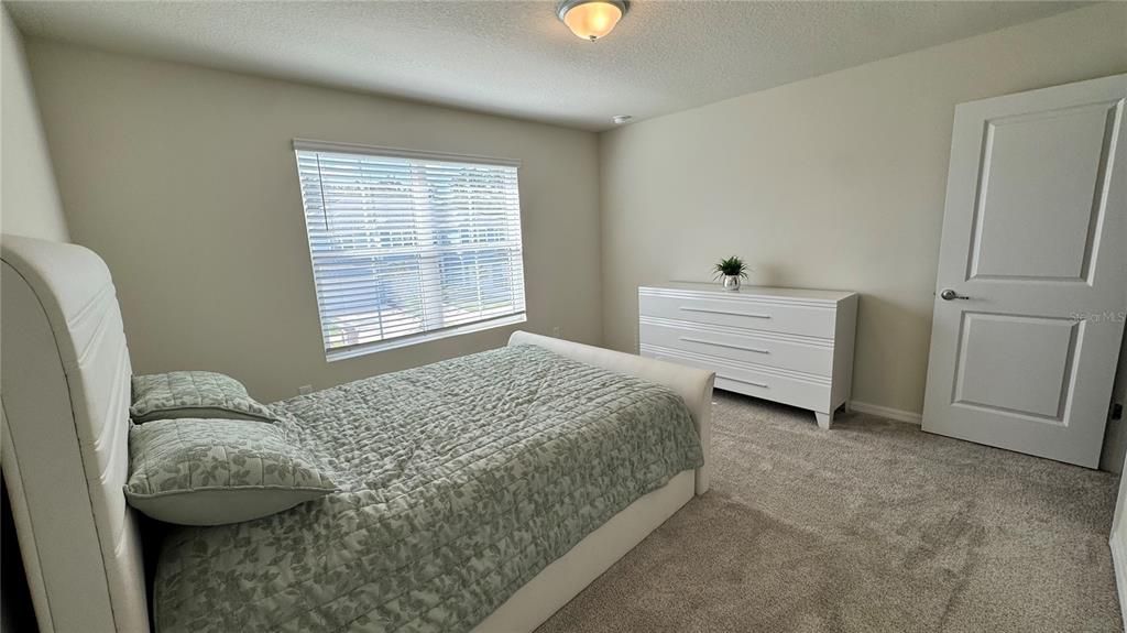 En Renta: $2,650 (3 camas, 2 baños, 1760 Pies cuadrados)