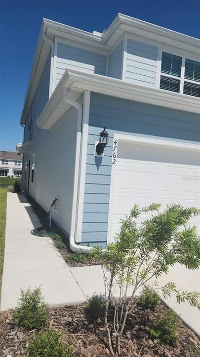 En Renta: $2,650 (3 camas, 2 baños, 1760 Pies cuadrados)