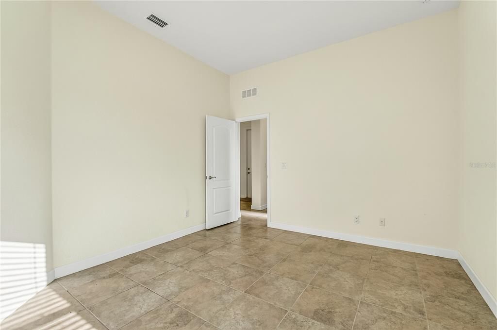 出租: $3,200 (4 贝兹, 3 浴室, 2491 平方英尺)