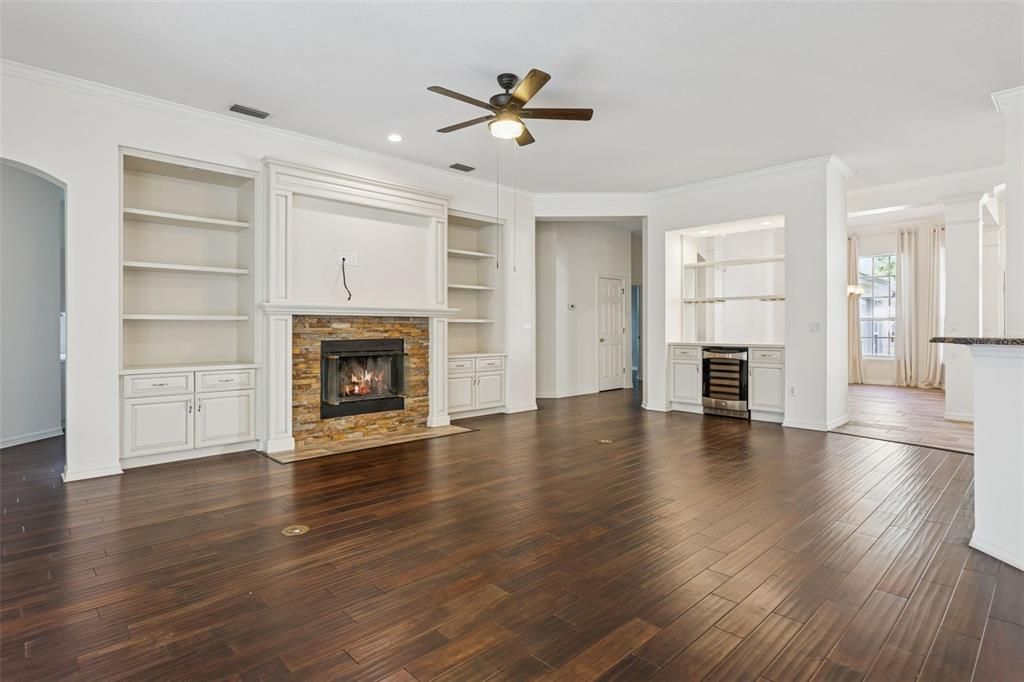 В аренду: $4,500 (4 спален, 3 ванн, 3647 Квадратных фут)