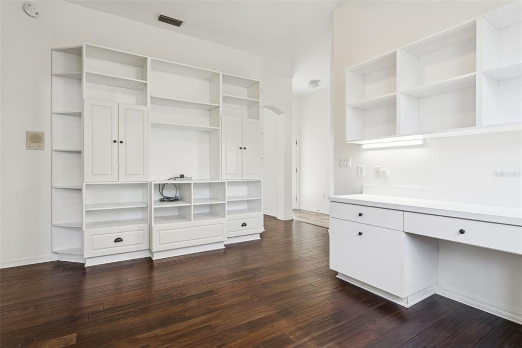 В аренду: $4,500 (4 спален, 3 ванн, 3647 Квадратных фут)