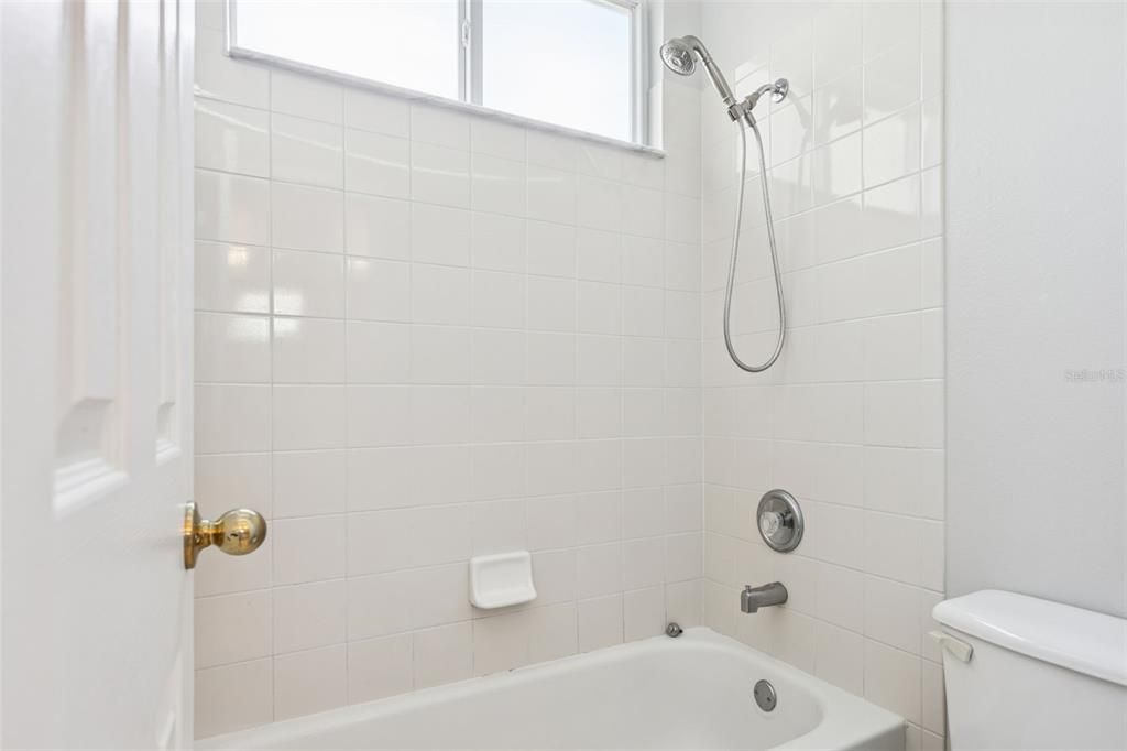 В аренду: $4,500 (4 спален, 3 ванн, 3647 Квадратных фут)