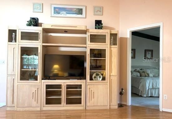 For Rent: $1,875 (2 beds, 2 baths, 1260 Square Feet)