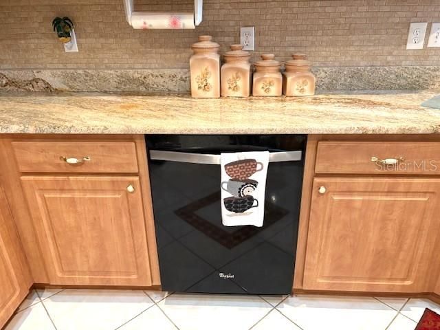 For Rent: $1,875 (2 beds, 2 baths, 1260 Square Feet)