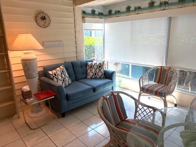 For Rent: $1,875 (2 beds, 2 baths, 1260 Square Feet)