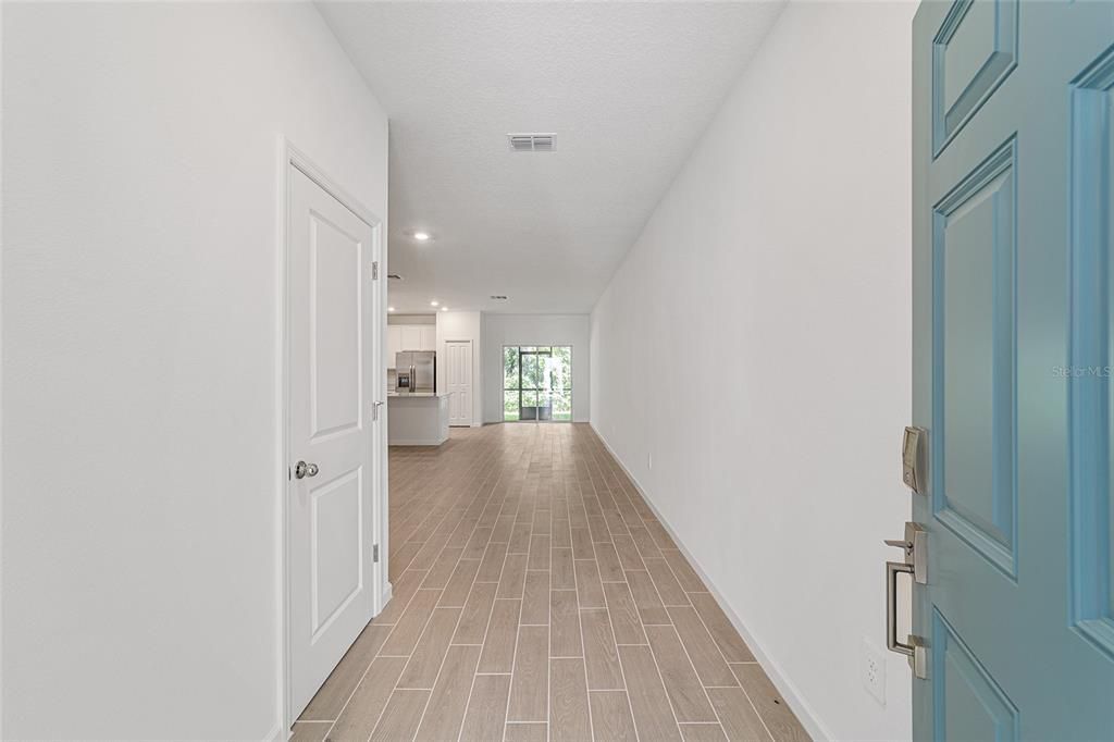 出租: $1,700 (3 贝兹, 2 浴室, 1708 平方英尺)