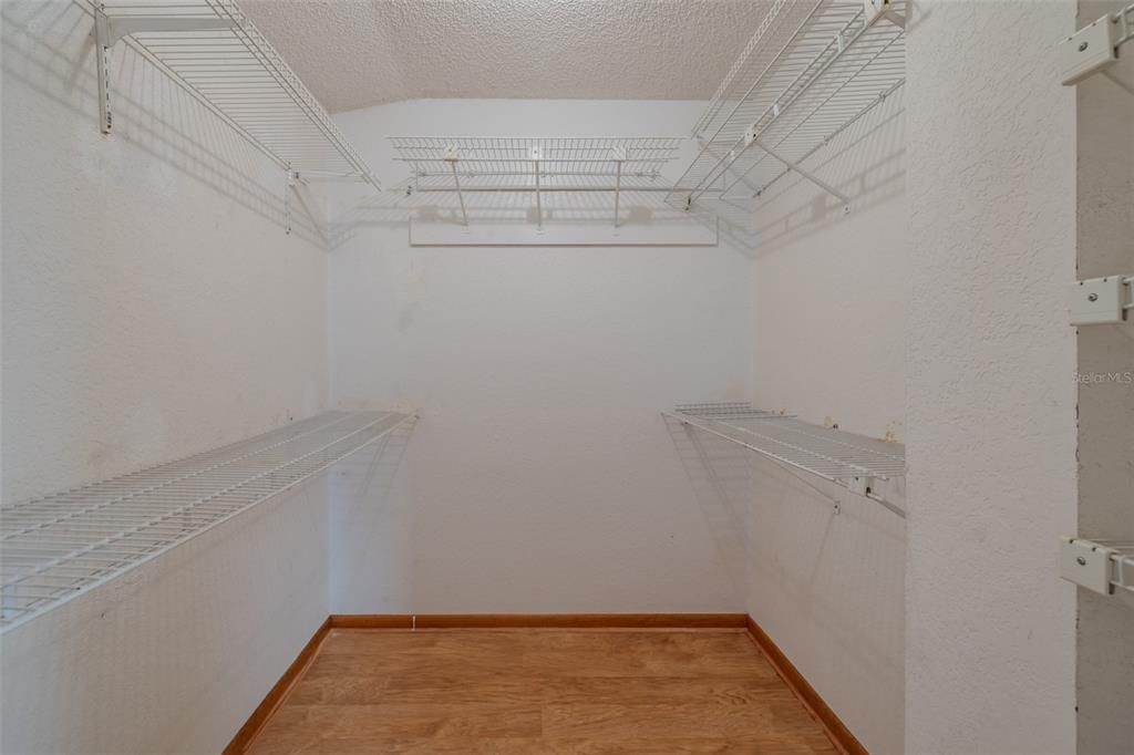 待售: $675,000 (4 贝兹, 2 浴室, 2329 平方英尺)