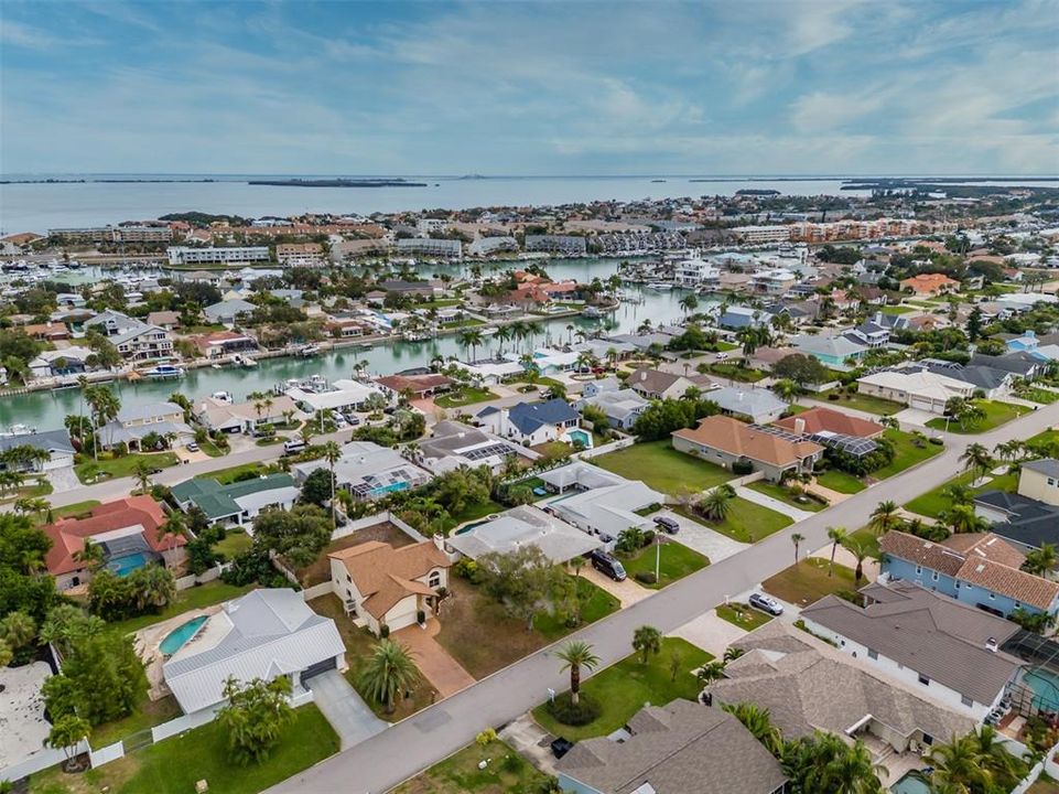 待售: $675,000 (4 贝兹, 2 浴室, 2329 平方英尺)