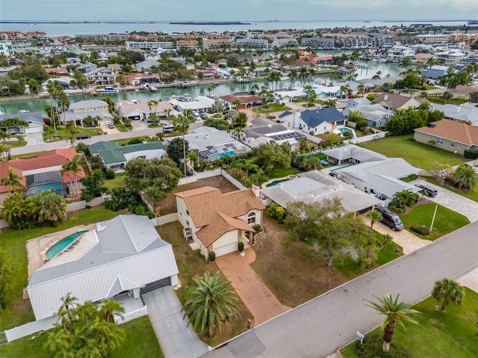 待售: $675,000 (4 贝兹, 2 浴室, 2329 平方英尺)