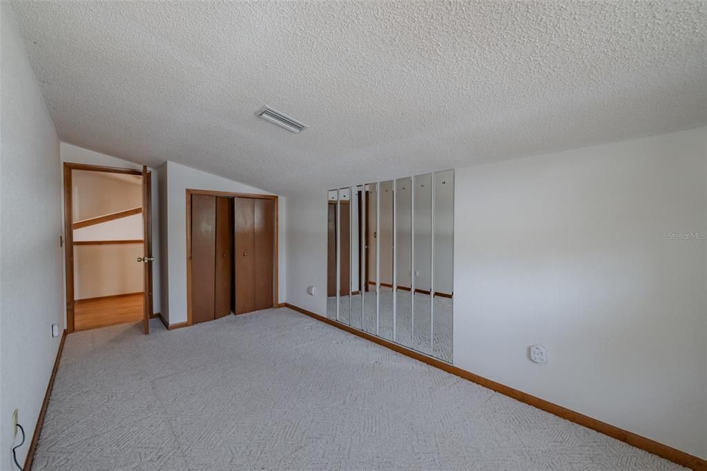 待售: $675,000 (4 贝兹, 2 浴室, 2329 平方英尺)