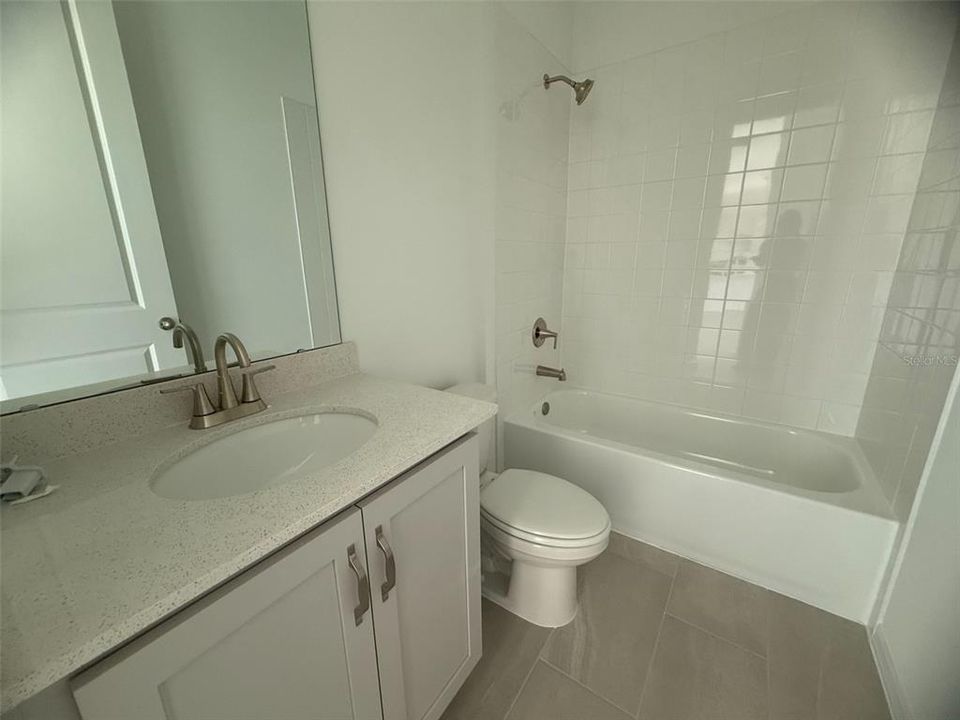 待售: $499,990 (5 贝兹, 3 浴室, 2725 平方英尺)