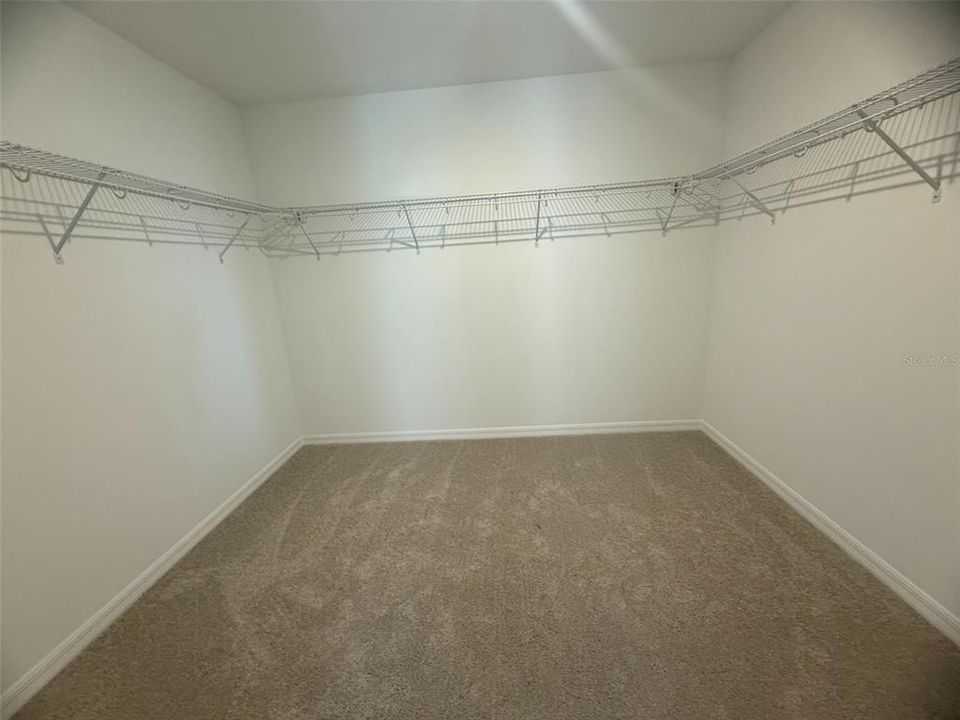 待售: $499,990 (5 贝兹, 3 浴室, 2725 平方英尺)