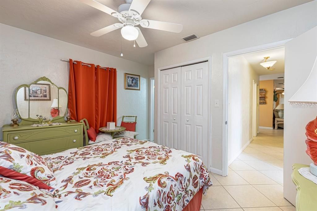 На продажу: $349,000 (3 спален, 2 ванн, 1344 Квадратных фут)