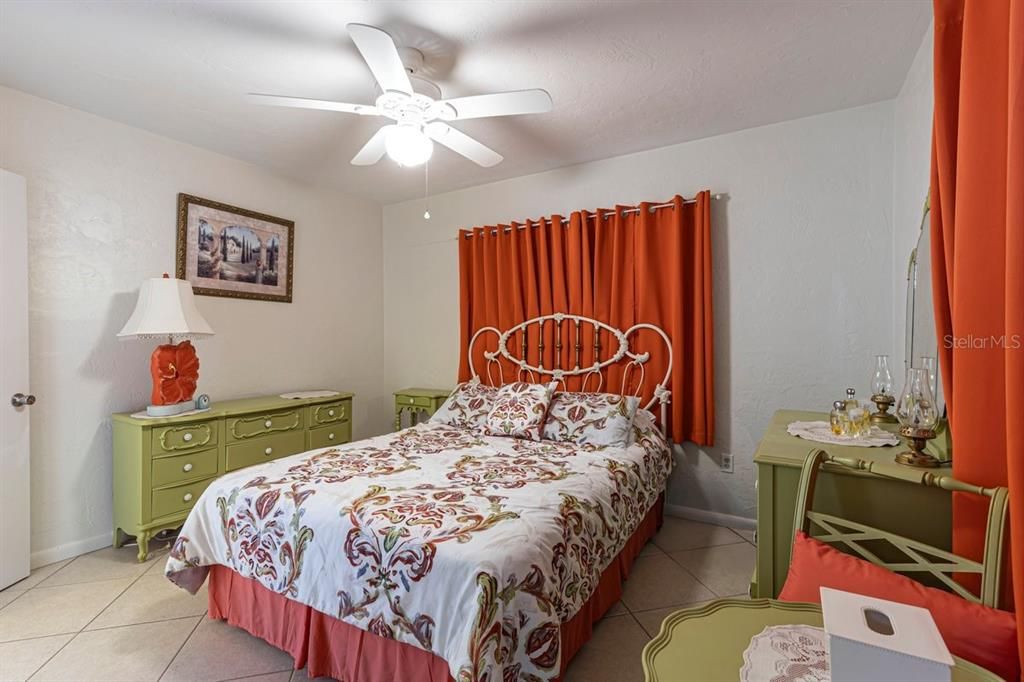 На продажу: $349,000 (3 спален, 2 ванн, 1344 Квадратных фут)