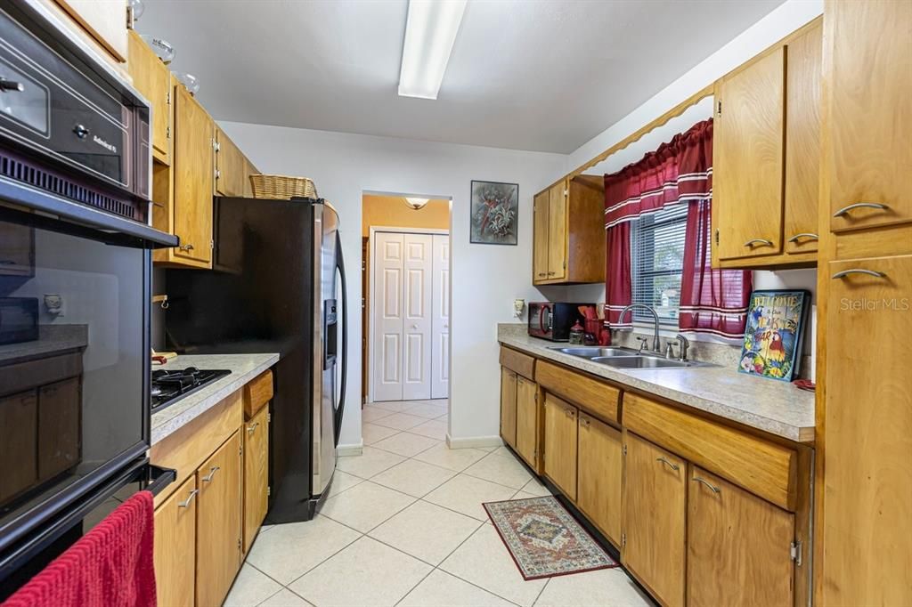 На продажу: $349,000 (3 спален, 2 ванн, 1344 Квадратных фут)