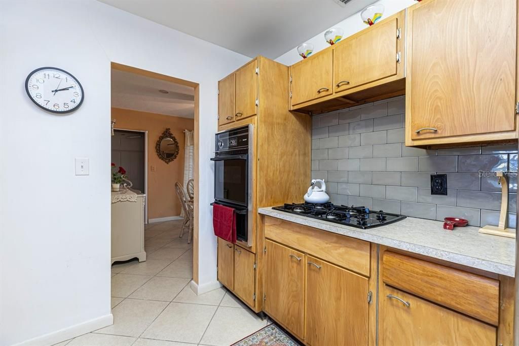 На продажу: $349,000 (3 спален, 2 ванн, 1344 Квадратных фут)