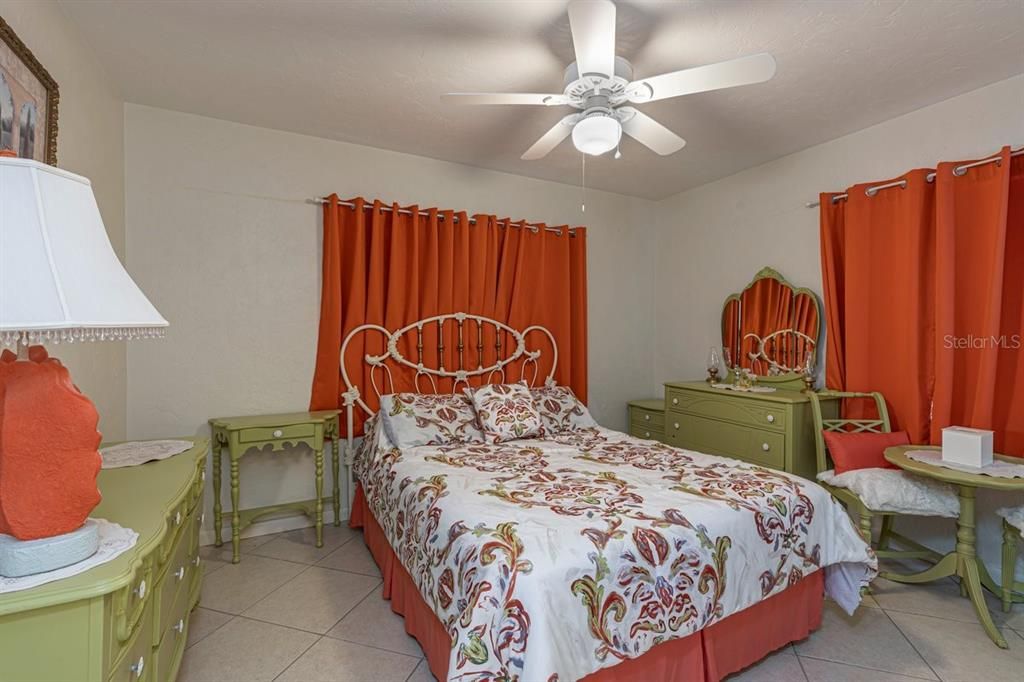 На продажу: $349,000 (3 спален, 2 ванн, 1344 Квадратных фут)