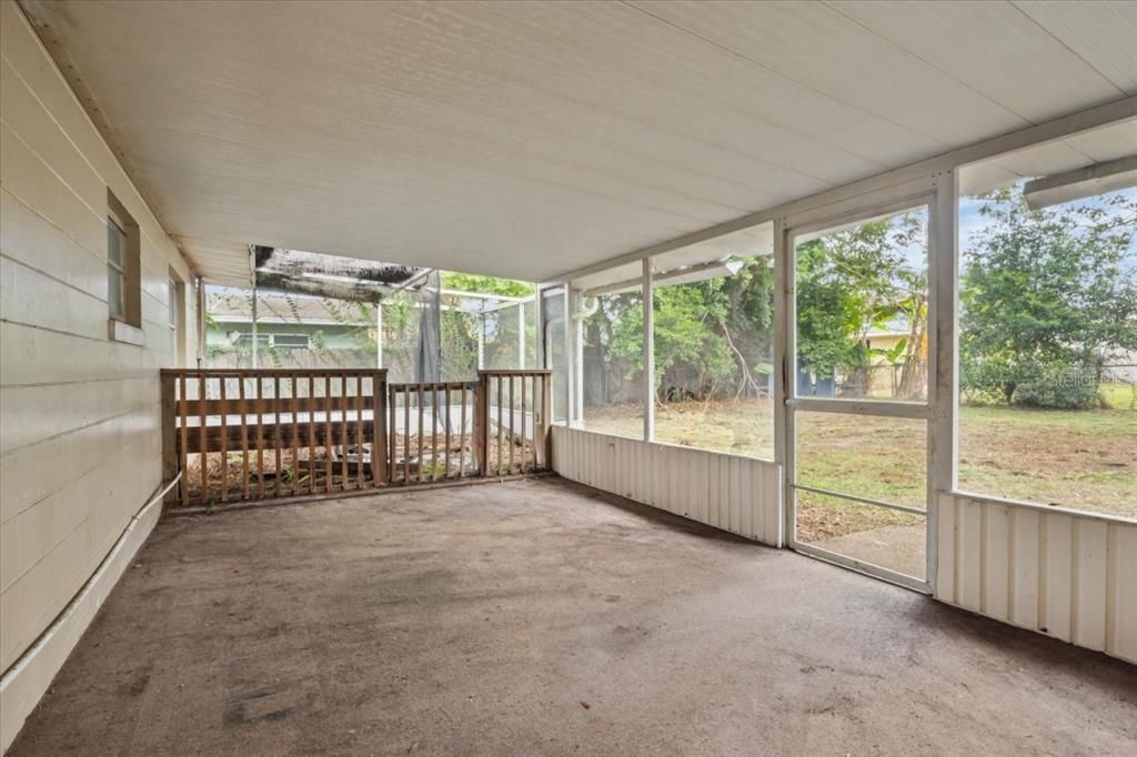 Под контрактом: $139,900 (2 спален, 2 ванн, 1218 Квадратных фут)