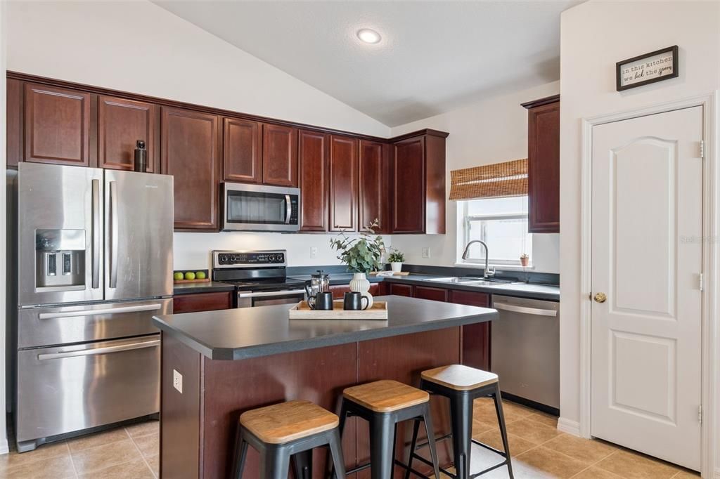 For Sale: $425,000 (4 beds, 2 baths, 2317 Square Feet)