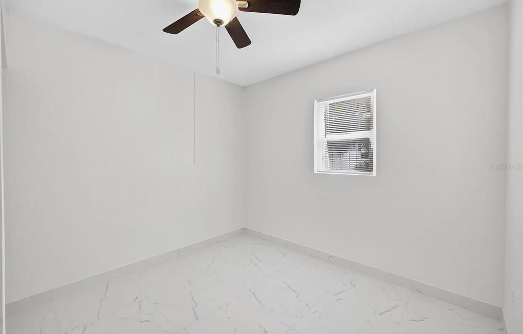 В аренду: $2,000 (2 спален, 1 ванн, 1100 Квадратных фут)