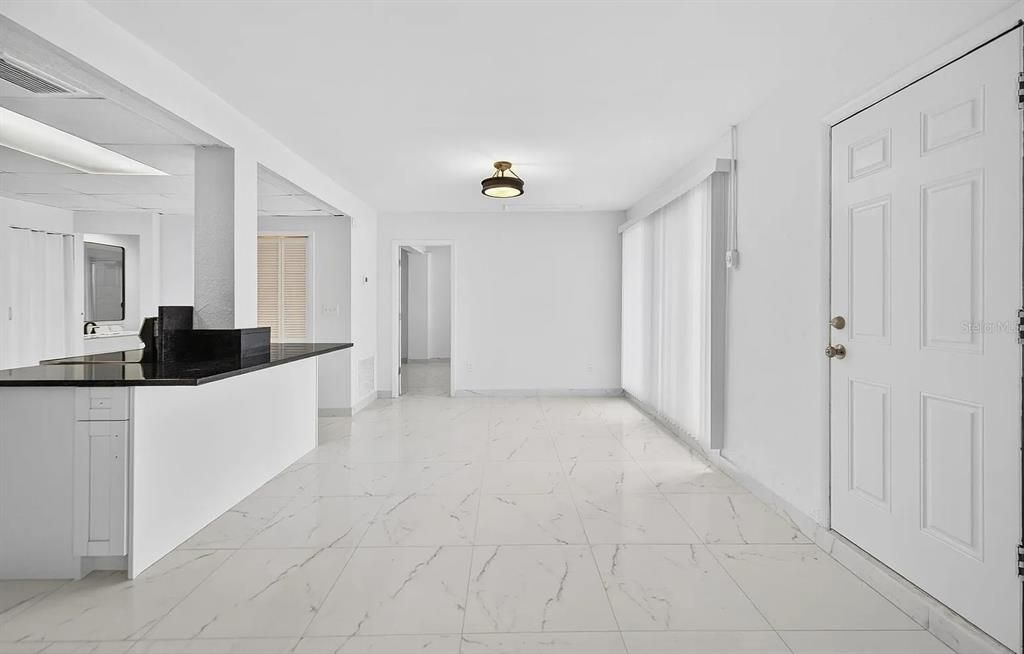 В аренду: $2,000 (2 спален, 1 ванн, 1100 Квадратных фут)