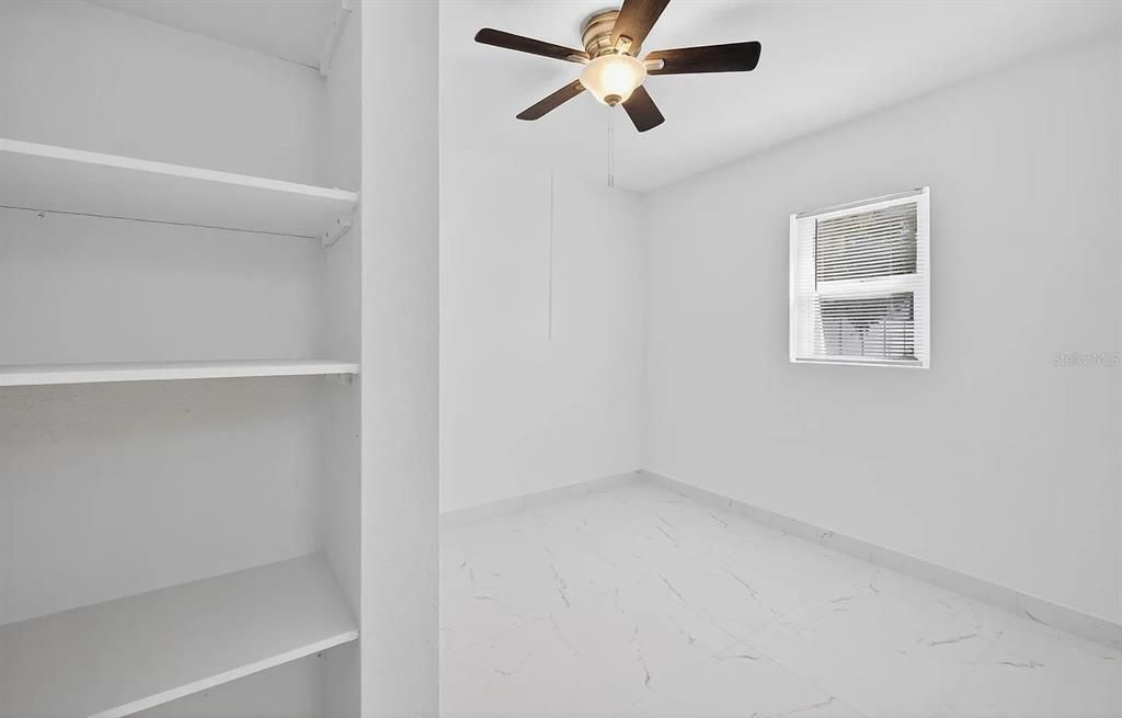 В аренду: $2,000 (2 спален, 1 ванн, 1100 Квадратных фут)