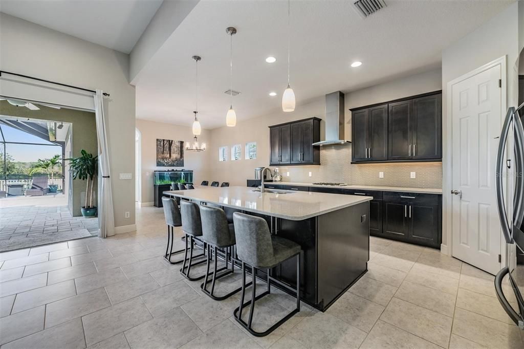 For Sale: $539,900 (4 beds, 3 baths, 2562 Square Feet)