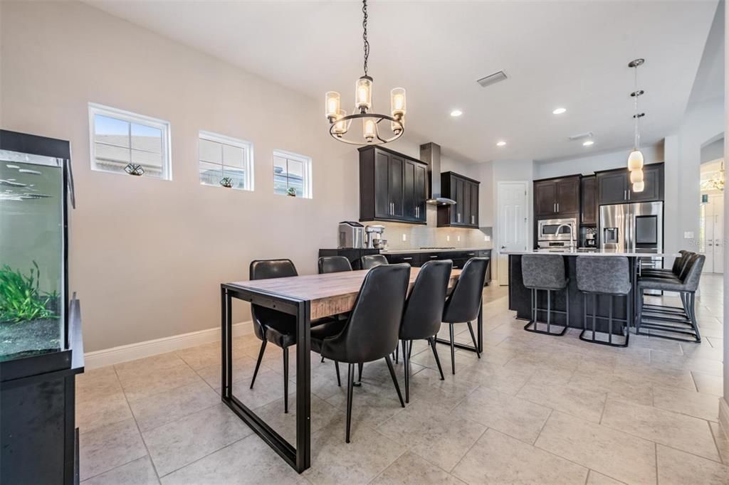 For Sale: $539,900 (4 beds, 3 baths, 2562 Square Feet)