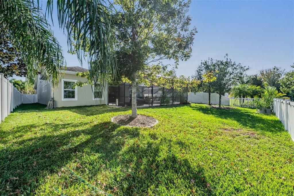 For Sale: $539,900 (4 beds, 3 baths, 2562 Square Feet)