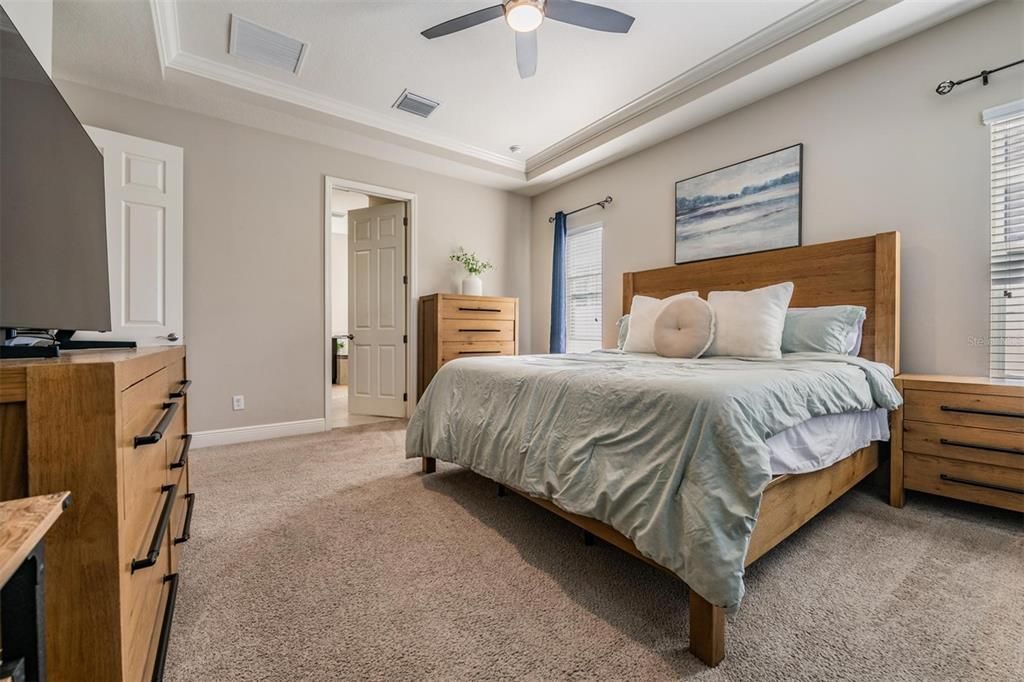 For Sale: $539,900 (4 beds, 3 baths, 2562 Square Feet)