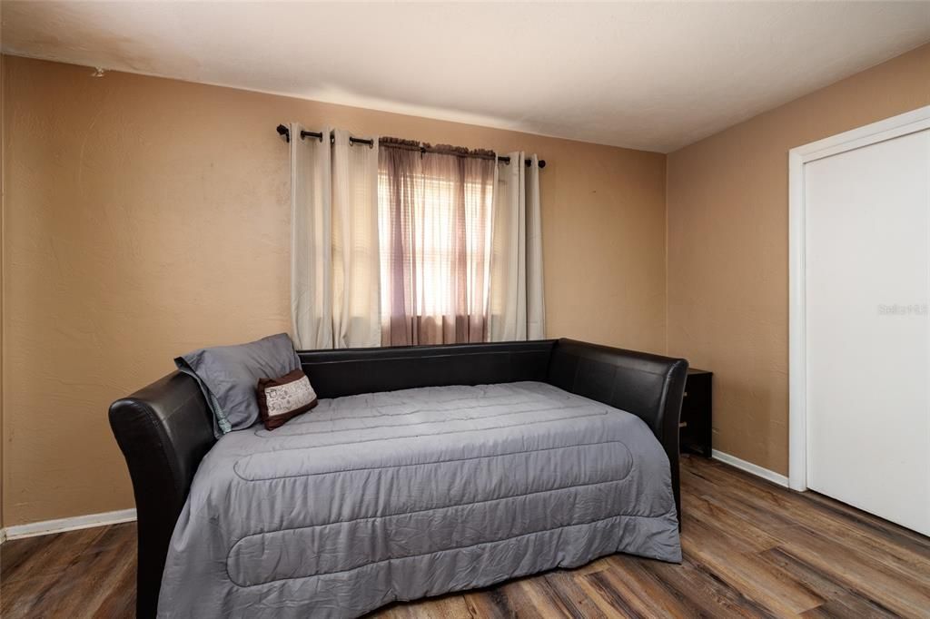 待售: $399,900 (3 贝兹, 2 浴室, 1678 平方英尺)