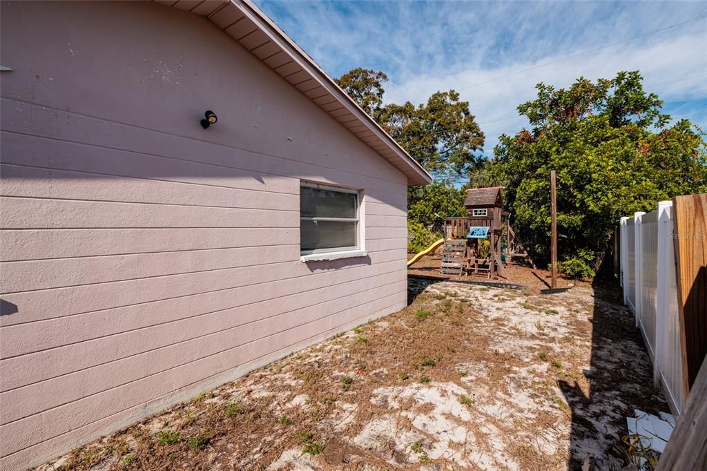 待售: $399,900 (3 贝兹, 2 浴室, 1678 平方英尺)