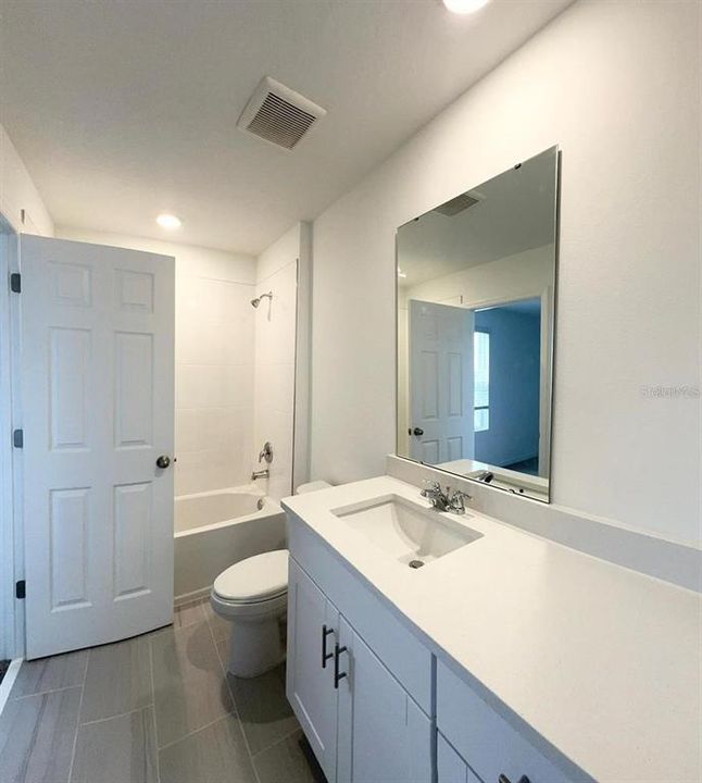 En Renta: $2,300 (3 camas, 2 baños, 1561 Pies cuadrados)