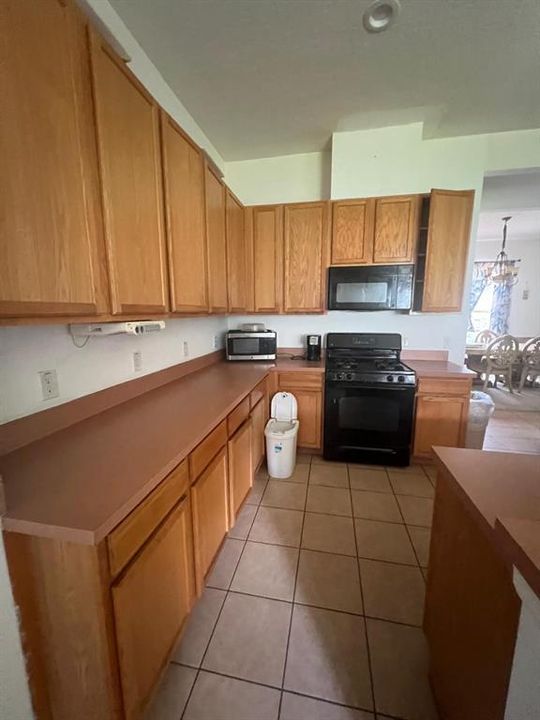 На продажу: $375,000 (3 спален, 2 ванн, 2104 Квадратных фут)