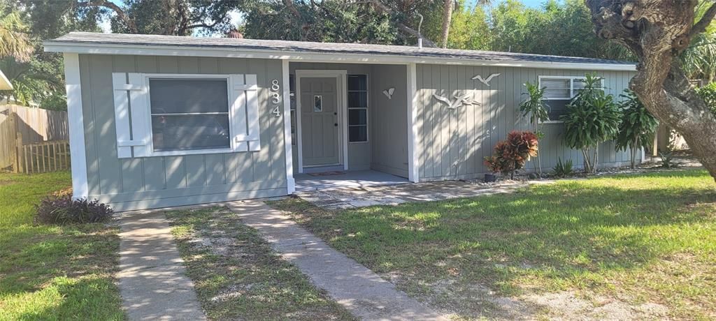 For Rent: $2,400 (3 beds, 2 baths, 1264 Square Feet)