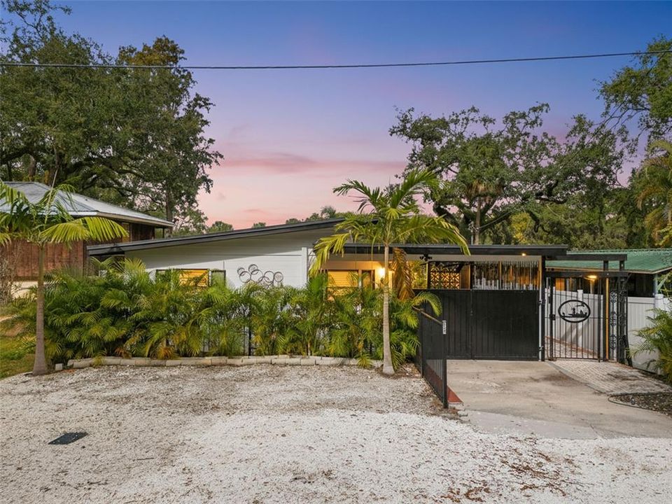 En Venta: $650,000 (2 camas, 2 baños, 1208 Pies cuadrados)