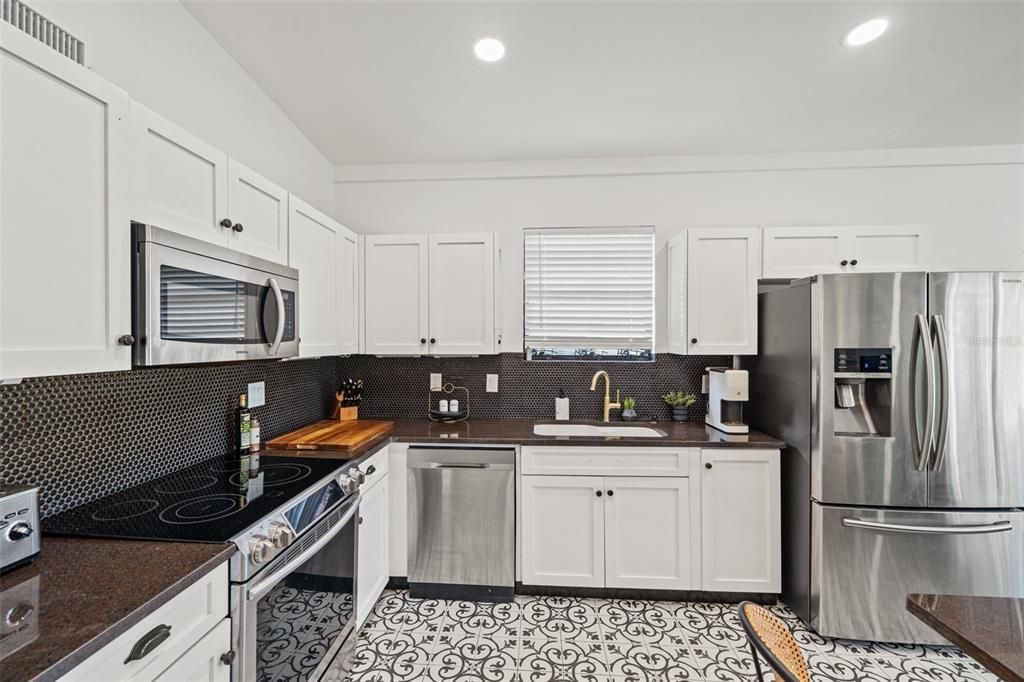 En Venta: $650,000 (2 camas, 2 baños, 1208 Pies cuadrados)