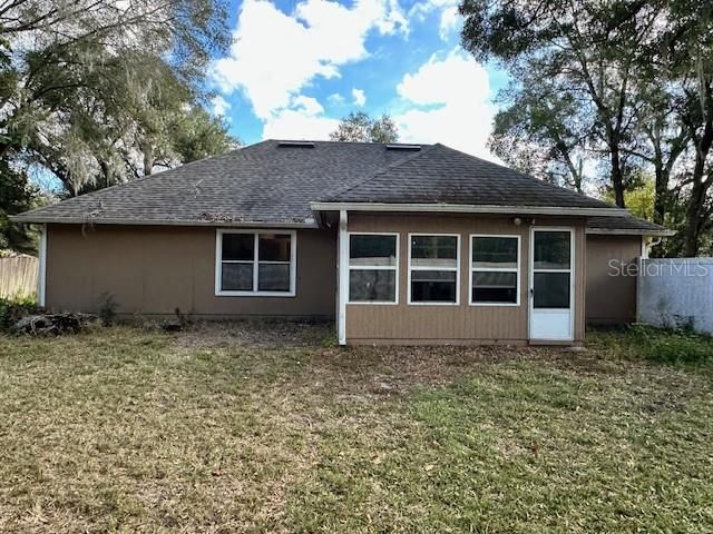 En Venta: $307,500 (3 camas, 2 baños, 1532 Pies cuadrados)