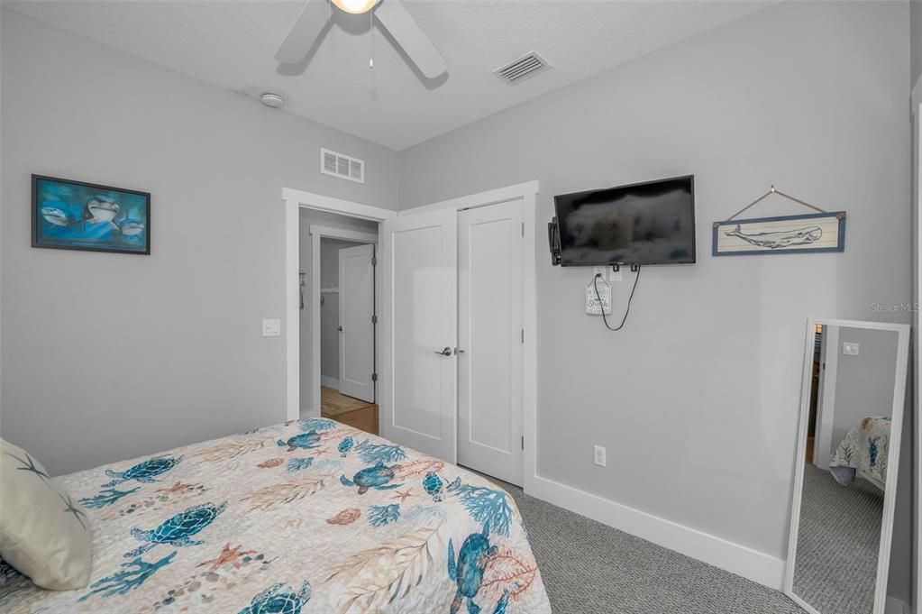 For Sale: $2,100,000 (4 beds, 3 baths, 1940 Square Feet)