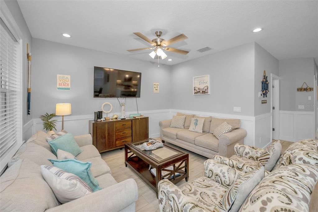 For Sale: $2,100,000 (4 beds, 3 baths, 1940 Square Feet)