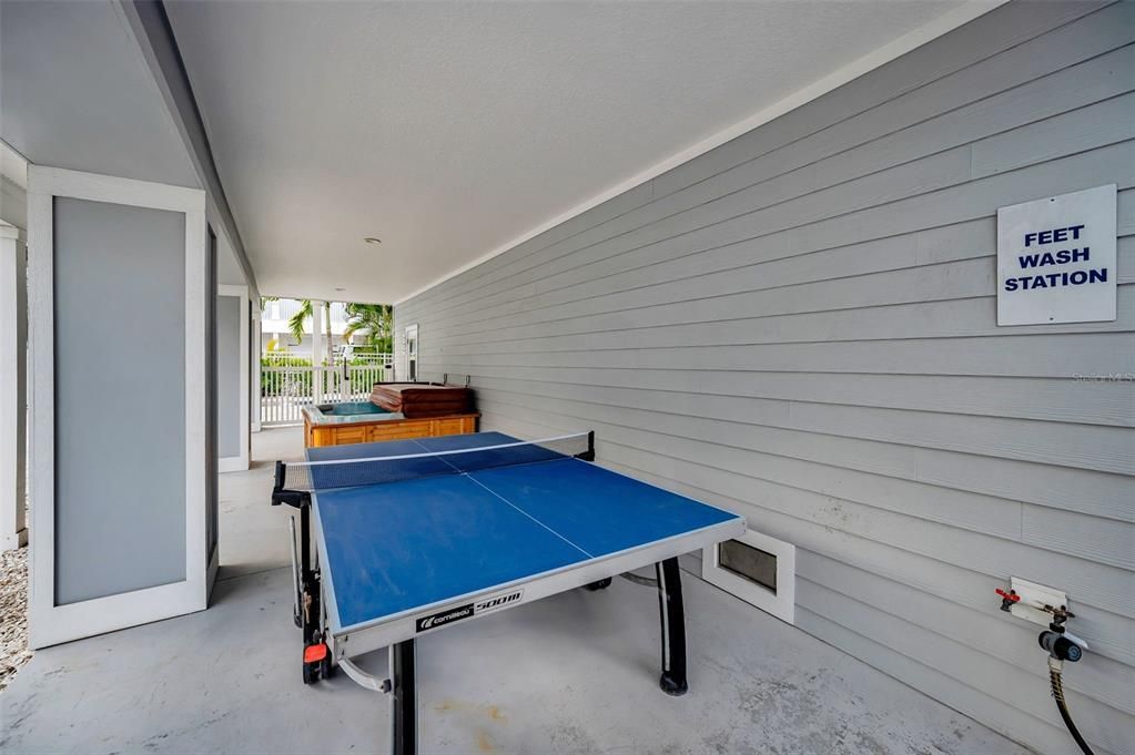 For Sale: $2,100,000 (4 beds, 3 baths, 1940 Square Feet)