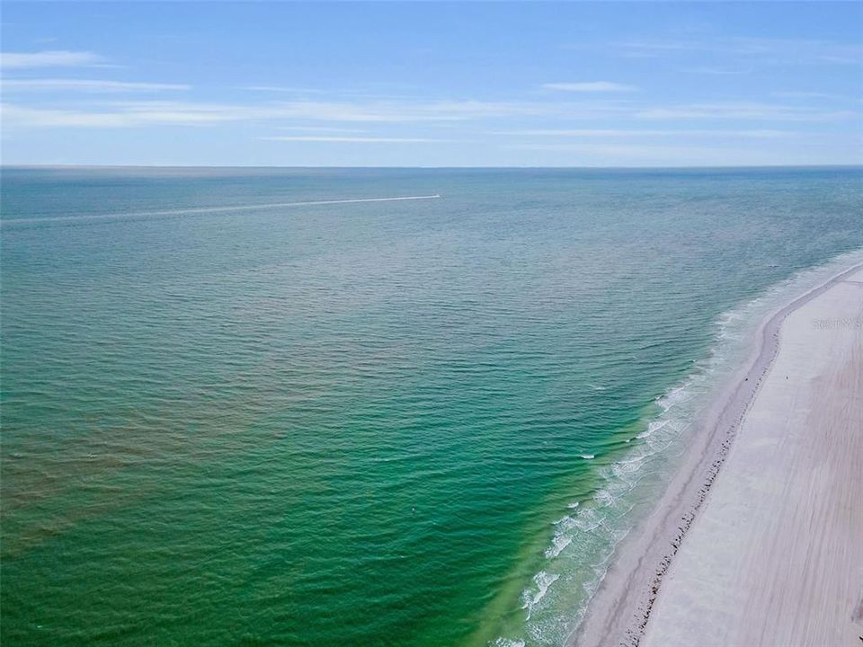 For Sale: $2,100,000 (4 beds, 3 baths, 1940 Square Feet)